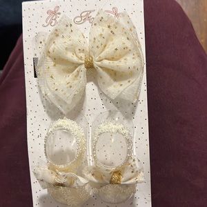 Bow fancy set brand new perfect for pictures